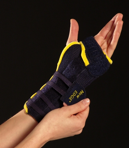 Pavis Wrist Splint Size Regular 033