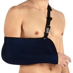 Pavis Arm Sling Size S 405 - Product page: https://www.farmamica.com/store/dettview_l2.php?id=10088