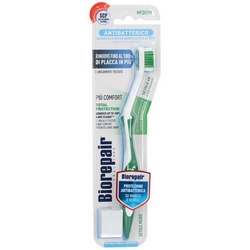 Biorepair Easy-Clean Medium Bristles Toothbrush - Product page: https://www.farmamica.com/store/dettview_l2.php?id=10308