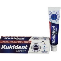 Kukident Expert 40g - Pagina prodotto: https://www.farmamica.com/store/dettview.php?id=11627