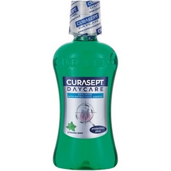 Curasept Daycare Strong Mint Mouthwash 250mL - Product page: https://www.farmamica.com/store/dettview_l2.php?id=4902