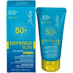 BioNike Defence Sun Cream Very High Protection SPF50 50mL - Product page: https://www.farmamica.com/store/dettview_l2.php?id=6043