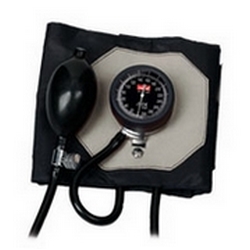 Medel Aneroid Pro Sphygmomanometer - Product page: https://www.farmamica.com/store/dettview_l2.php?id=7502