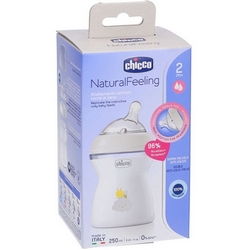 Chicco Step Up 2 2M Feeding Bottle 250mL - Product page: https://www.farmamica.com/store/dettview_l2.php?id=9788
